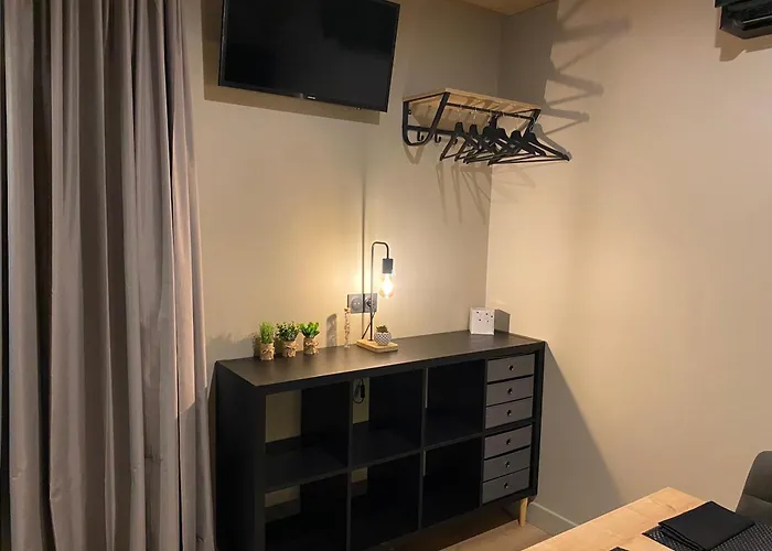 Le Black Sheep & Privatif *